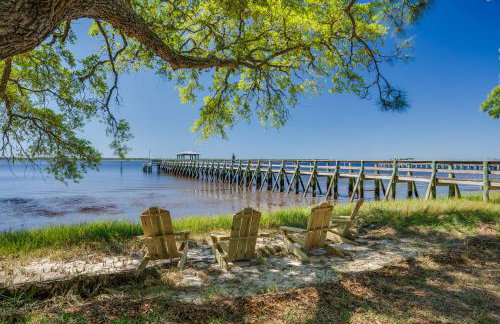 Perfect Summer Vacation/ Waterfront Property/Bay Views/ Ocean Views/ Boat Dock/ Kayak/Dog Friendly! - Foto 3
