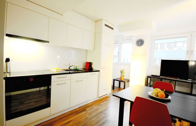 ZH Badenerstrasse I - Hitrental Apartment - Photo 9