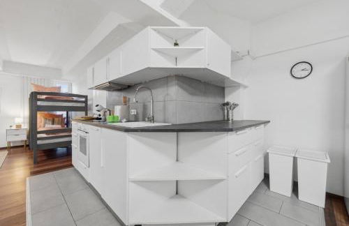 Yello Homes - Tiny Loft - 4 Personen - Flughafen - Foto 30