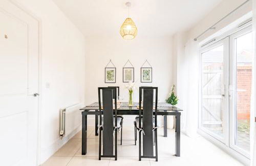 Convenient & cosy 3 bed house - Foto 9