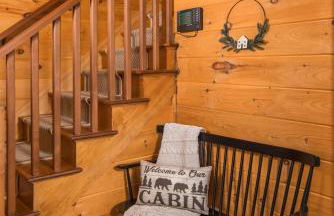 Cabin with amazing long-range mountain views, hot tub, fire pit, EV connection - Foto 26
