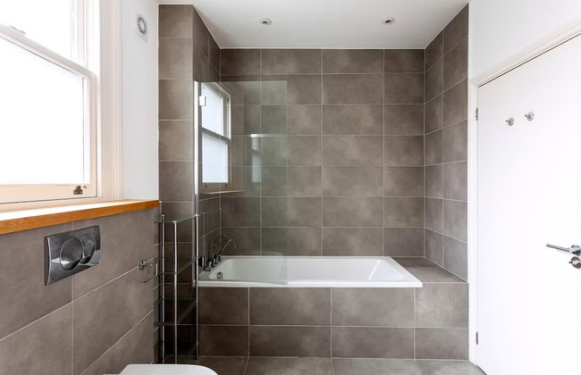 Spacious Apartment Near Portobello Road - Photo 44