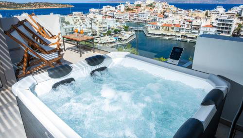 Gioma Luxury Suites - Lake View - Jacuzzi - Foto 1