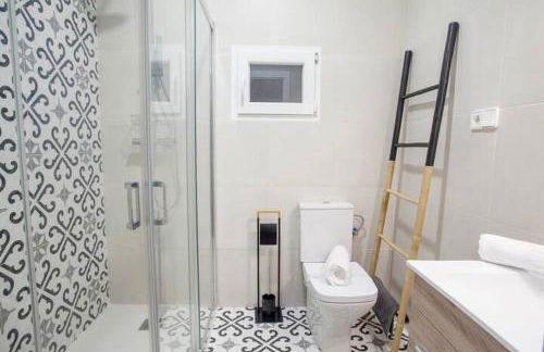 new apartment 4 pax front central station wifi - Photo 13