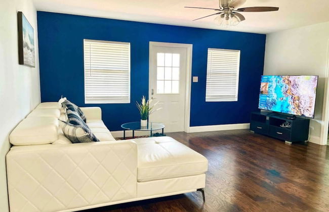 Quiet Spacious Home Close to Clearwater Beaches - Photo 10