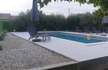 Gabriella House - Photo 26