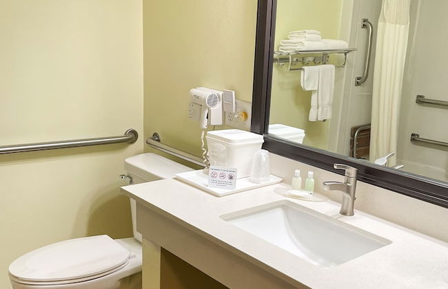 Hudson Inn & Suites - Foto 31