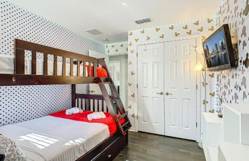 Cozy Townhouse with Private Pool in Kissimmee - Photo 12