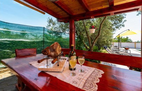 Five-Bedroom Holiday Home In Suhovare - Foto 11