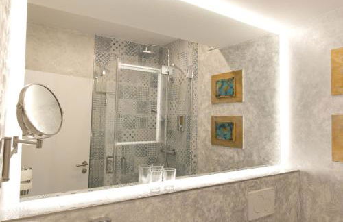 Apartments am Linggplatz - Ruhige Lage in der Fußgängerzone - Self-Check-in - Parkhaus inklusive - Schnelles WLAN - Foto 26