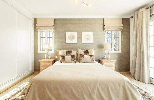 Lovely Very Private Villa with Beautiful Gardens - Foto 15