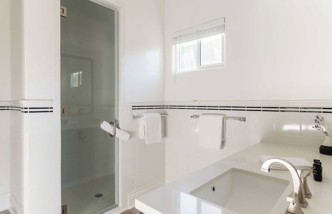 Julep by Avantstay Stylish 9 BR Estate w/ Mid-century Modern Decor - Foto 31