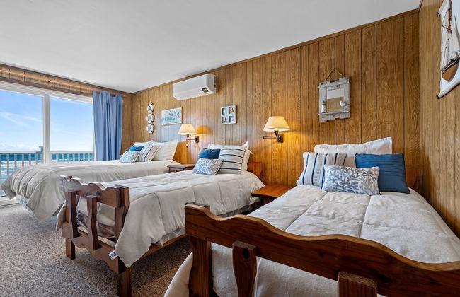 Beachfront Pet Friendly Sleeps 15 Bbq! - Photo 11