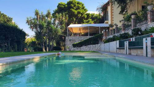 Villa Tommaso Maruggi, Sicilia, con Jacuzzi e piscina privata - Foto 2, Garden, Garden view