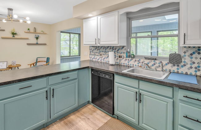 Pocono Escape - Cozy 5br - Sauna-billiard 5 Bedroom Home by RedAwning - Foto 16