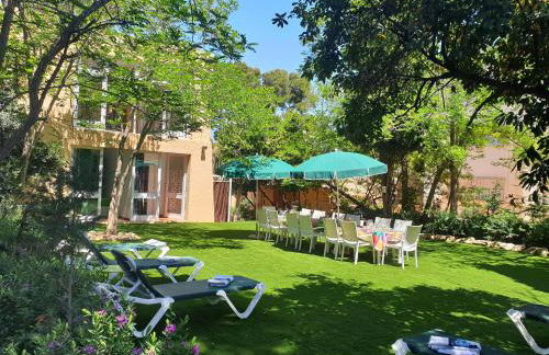 Casa con jardín a 45 metros de la playa. ES. - Foto 1