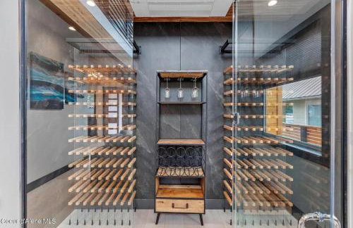 Luxury Home mins from Downtown CDA - Foto 12