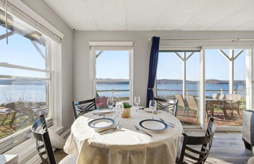 Waterfront Walk Out with Private Terrace - Foto 14