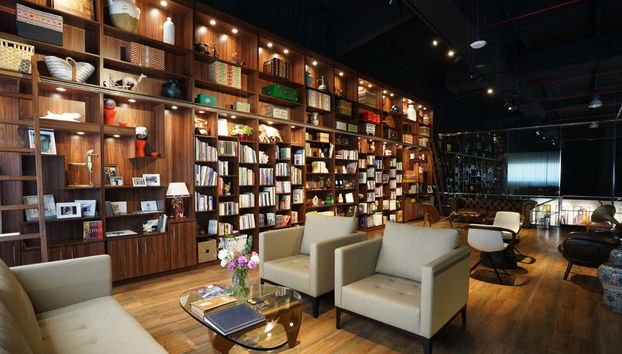 Desfrutando da visita por Alia Gallery