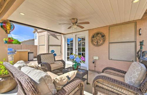 Patio and Grilling Station Family Home in Glendale - Foto 34