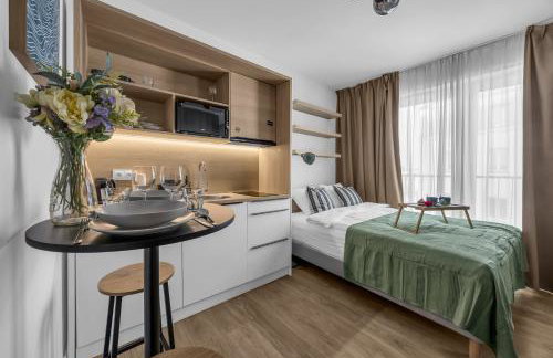 Praga Studio with Air-Con - 140m Metro, near PGE Narodowy Stadium - by Rentujemy - Foto 25