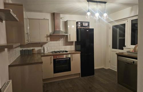 Rosag 4- Bedroom Guest House Rainham - Foto 21