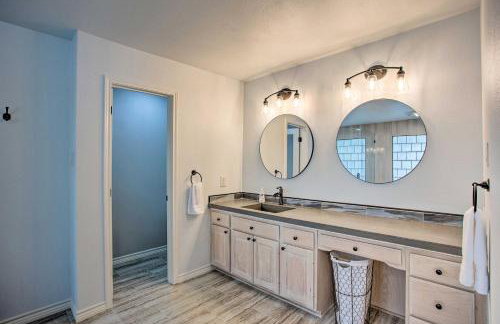 Holly Lake Retreat w/ 2 Community Pools & Yard - Foto 16