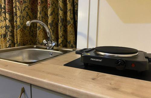 The Green Light House Studio 24 - Free Private Parking - Foto 26