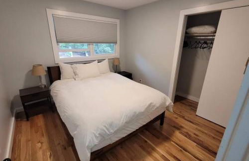 Large Vacation Home Villa- Pool, Indoor Hotub, Game Room, up to 25 guests - Foto 22