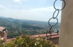 Luxury Apartment - Photo 20