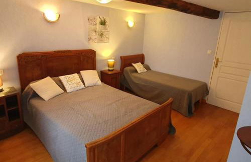 Gîtes Authentiques avec Cheminée et Animaux Bienvenus, 11 Pers. - FR-1-496-273 - Foto 3