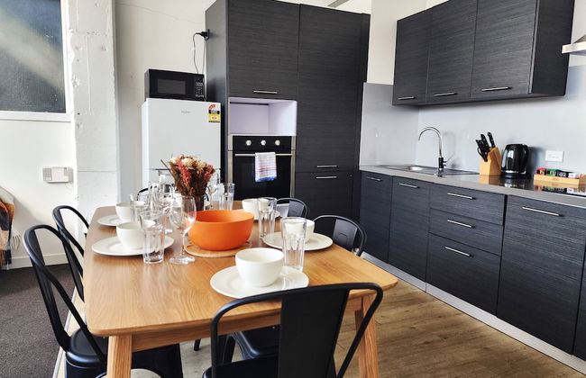 U Suites on Webb - Photo 57