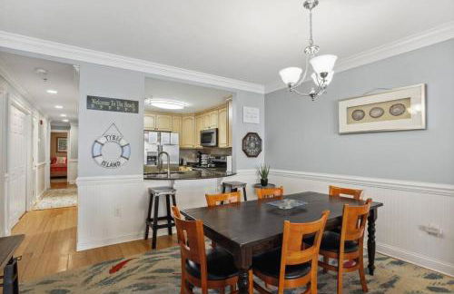 Unique 3BR, 1 of 5 Condos w/Huge Poolside Patio, Steps to Beach & Pier, Gated - Foto 45