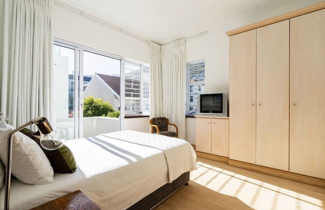 Bantry Beach Luxury Suites - Photo 12