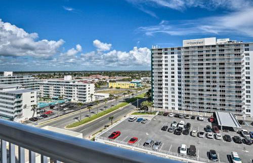 Sunny Daytona Beach Gem with Ocean Views! - Foto 23