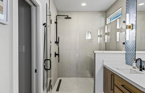 Near Beach Tiki Bar Swings Beautiful Design - Foto 19