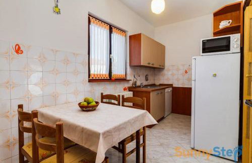 Apartment with a private POOL - Foto 25