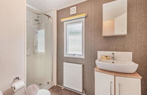 Maple Brook Lodge Sea Breeze Shorefield - Photo 22