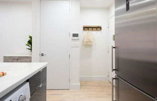 1597-5 New Studio Prime UES W D in unit - Foto 13