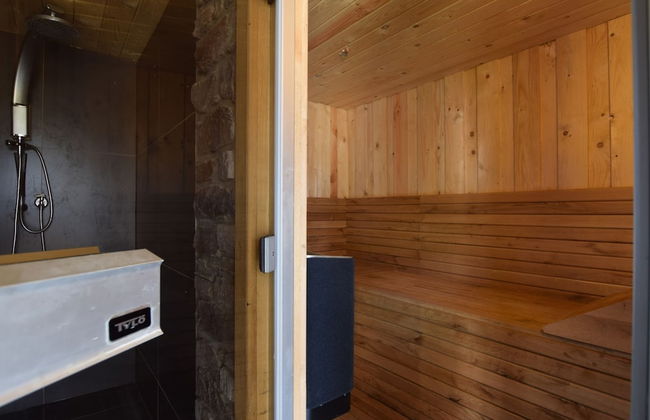 Grandeur Villa with Sauna & Hot Tub in Durbuy - Photo 24