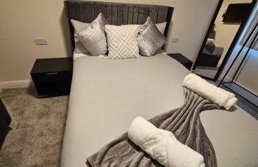 The Rocky Luxe - 4 Bedrooms - Parking - Sleeps 8 - Foto 25