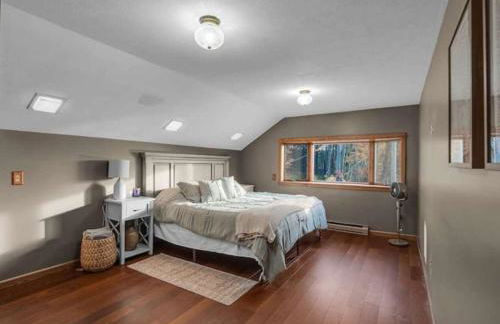 The Eagles Nest, Couples Escape - Hot Tub & Views! - Foto 44