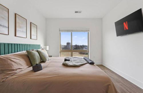 Queen City Breeze - Parking, Pool, Walkable - Foto 27