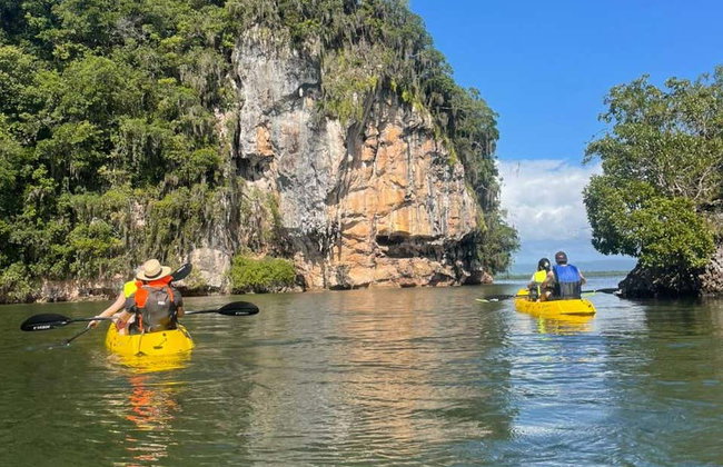 Tour en kayak por el Parque Nacional Los Haitises - Foto 6