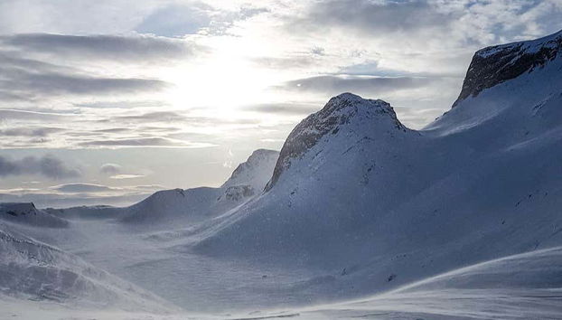 Paysage enneigé autour du glacier