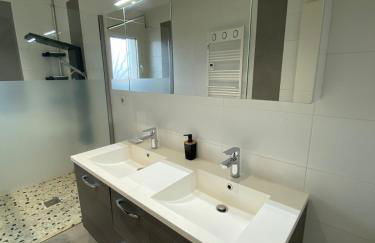 "La Bressolaise" Idéal familles, piscine, calme - Foto 29