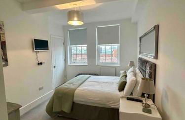 CC - Central Location Top Floor 2 Bed Deluxe Modern Apartment - Foto 8