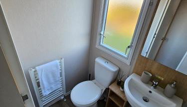 Modern Caravan - Park Dean-Camber Sands - sleeps 6- ENTERTAINMENT PASSES NOT INCLUDED - Foto 2