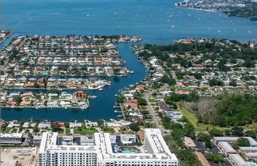 Landing Spectacular 2BD Game Room Clubhouse - Foto 20