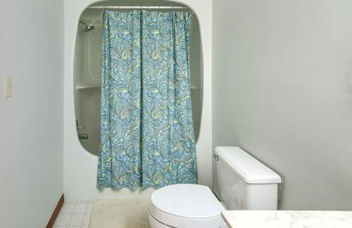 Lake Winnott Home with Boat Ramp and Dock - Foto 16